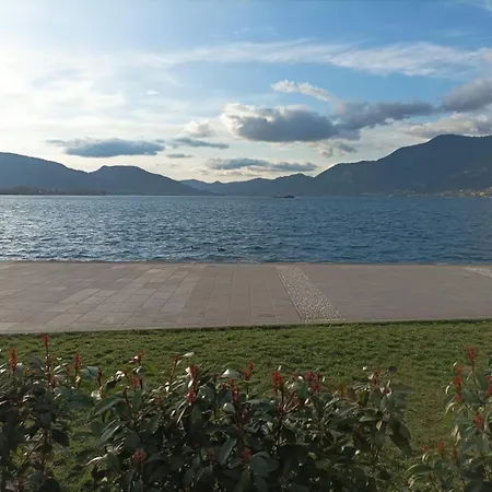 Blue House Iseo